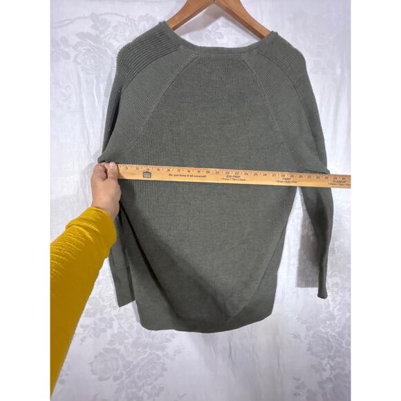 Athleta Sweater Small Olive Green Ribbed V Neck Long - Picture 8 of 9